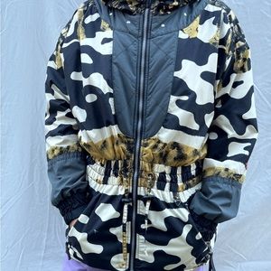 Funky vintage ski jacket